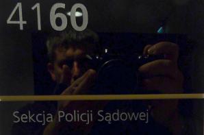 Redaktor Naczelny Patriot24.net zatrzymany w sądzie w Poznaniu. Czy sędzia Małgorzata Małecka, która wezwała policję na salę rozpraw, zna prawo?