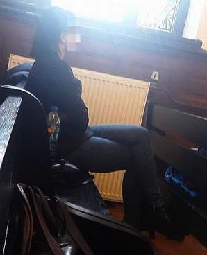 Matka nauczyciela, skazanego wczoraj na 3,5 roku więzienia: Szybki sąd, szybkie skazanie, bo nie ma dowodów a sukces musi być! Dlaczego sędzia dodał 1,5 roku więcej więzienia, niż chciał prourator? By zachować twarz w sprawie, w której nie ma dowodów?