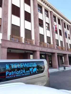 [VIDEO] The Ministry of Justice in Bratislava promised today quick help in issuing an international arrest warrant for the Slovak scientist Sławomir H., who is illegally detaining a 5-year-old girl in Moscow