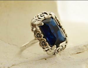 [VIDEO] 20 000 zł nagrody za pomoc w ujęciu złodziei złota i biżuterii w Żychlinie - zapis spotkania Krzysztofa Rutkowskiego z dziennikarzami w Kutnie