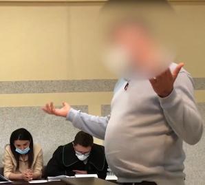  [VIDEO] Widział przestępstwo pod przedszkolem w Częstochowie, czy je wymyślił? Czy Tomasz F.  fałszywie zaangażował Policję, Prokuraturę i Sąd przeciwko matce własnego dziecka?