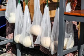 Gruzińscy producenci regionalnych przysmaków ze wsparciem Caritas