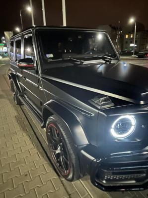 Porsche i Mercedes  skradzione Izabeli Łukomskiej-Pyżalskiej! Modelka i jej mąż proszą o pomoc Krzysztofa Rutkowskiego!