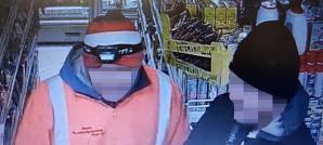 [VIDEO] Rutkowski poszukuje skradzionej koło Grunwaldu MiniKoparki VOLVO EC18C