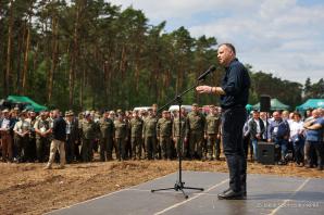[VIDEO] Akcja „sprzątaMY” z udziałem Pary Prezydenckiej