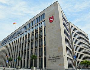 [VIDEO] Czy Zbigniew Ziobro zdymisjonuje Prezesa Sądu Okręgowego w Zamościu Mirosława Baranowskiego za poświadczenie nieprawdy w tym sądzie i bałagan proceduralny, którego skutkiem jest bezkarność wójta-przestępcy z gminy Trzeszczany Stanisław Cz.?!