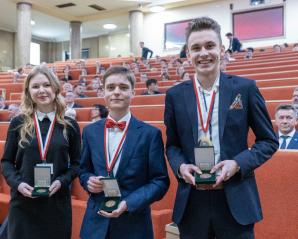 [VIDEO] Rekordowa liczba laureatów i finalistów Olimpiady Wiedzy i Umiejętności Budowlanych
