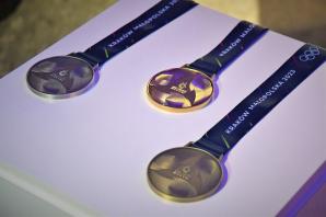 Wiceminister Andrzej Śliwka na przekazaniu Ognia Pokoju w Kopalni Soli ,,Wieliczka”: niech dzisiejsza jego prezentacja stanie się naszym głośnym i jednoznacznym apelem o pokój