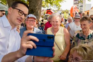 [VIDEO] Premier Mateusz Morawiecki: nigdy nie zostawiamy ludzi samych sobie