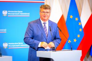 Bezpieczeństwo polskiej granicy – briefing wiceministra Macieja Wąsika