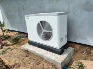 PATRIOT24 RUTKOWSKI W AKCJI: Kto ukradł w Radomsku pompy ciepła, klimatyzatory i 300-kilogramowy kominek?