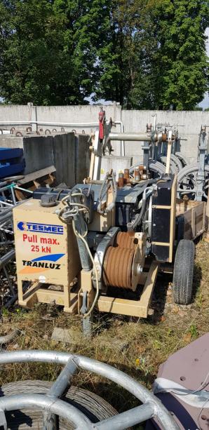 [VIDEO] RUTKOWSKI W AKCJI: Apel o pomoc w odnalezieniu skradzionego specjalistycznego sprzętu do montażu linii bardzo wysokiego napięcia o wartości 100 tys. zł z budowy w Wesołówce k. Lubania!