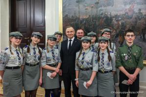 [VIDEO] Betlejemskie Światło Pokoju w Pałacu Prezydenckim