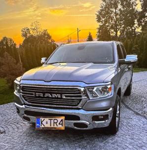 [VIDEO] Skradziony Dodge Ram nr rej. KTR4! – Ślad urywa się na Zakopiance