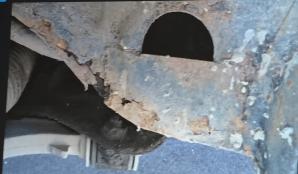 [VIDEO] Kto popełnił przestępstwa? Diagnosta czy może kierowca zardzewiałego busa przy bierności policji i inspektorów ITD?