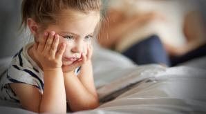 [VIDEO] Mała dziewczynka między dwoma państwami. Gdzie jest granica?