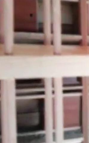 [VIDEO] Boss grupy przestępczej ukrył się w gołębniku przed policjantami CBŚP