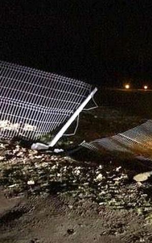 Błyskawiczna i skuteczna akcja zatrzymania psychofanki, która w nocy próbowała wedrzeć się na teren rezydencji Krzysztofa Rutkowskiego!