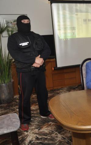 [VIDEO] Krzysztof Rutkowski złożył na Komendzie Miejskiej Policji w Koszalinie notatkę z ustaleniami w sprawie popalenia lokalu 