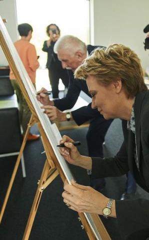 Na rzecz równego traktowania i walki z dyskryminacją. Łódź podpisała Kartę Różnorodności