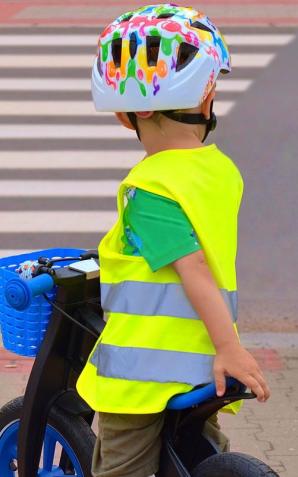 [VIDEO] „Bądź widoczny - Bądź bezpieczny” - działania lubińskich policjantów ukierunkowane na bezpieczeństwo w ruchu drogowym