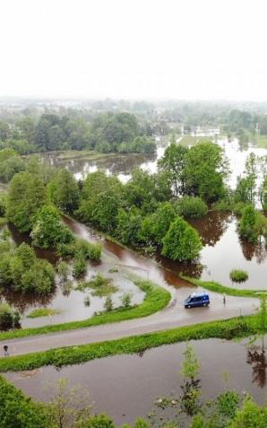 [VIDEO] Powódź na Podkarpaciu - policjanci monitorują sytuację