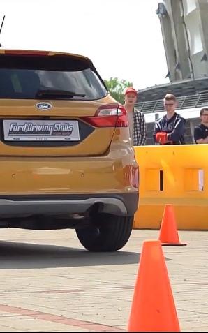 [VIDEO] Blisko 3000 młodych kierowców przeszło bezpłatne szkolenia z bezpieczeństwa jazdy.