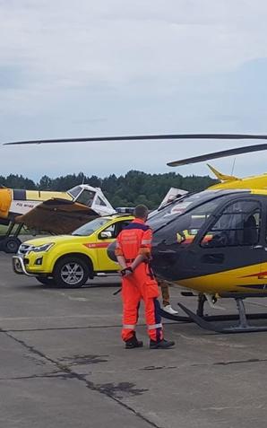 Zachodniopomorskie: Makabryczny skok spadochronami w Kołobrzegu. Dwie młode ofiary!