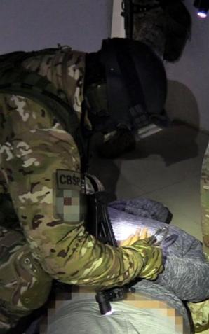 [VIDEO] Rozbita grupa organizowała przemyt cudzoziemców. Przerzut cudzoziemców z Rumunii, przez Polskę do krajów Europy Zachodniej