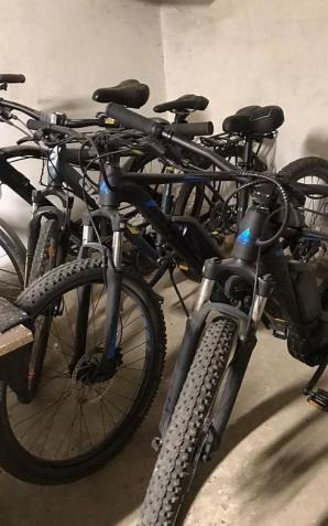 Areszty i dozór dla sprawców kradzieży pojazdów na terenie UE