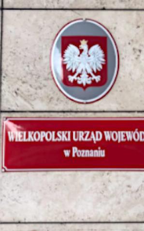 Zawiadomienie na Wojewodę Wielkopolskiego, Wojewódzką Inspektor Nadzoru Budowlanego, Starostę Ostrowa Wlkp. i Burmistrza Nowych Skalmierzyc o możliwości popełnienia wspólnie i w porozumieniu przestępstw, wpłynęło do Prokuratora Generalnego i Krajowego