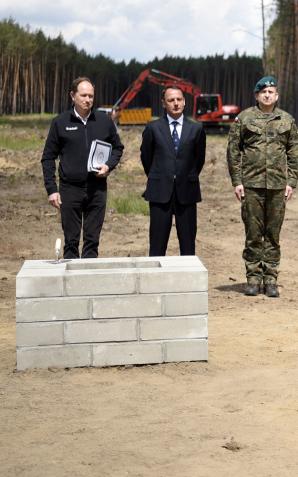 W Powidzu powstają magazyny środków bojowych dla wojsk sojuszniczych