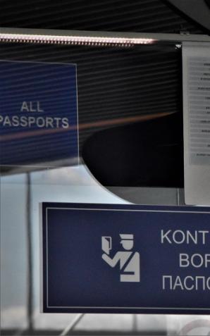 Twarde lądowanie z turbulencjami trzech pasażerów z Wielkiej Brytanii i Turcji na wrocławskim lotnisku