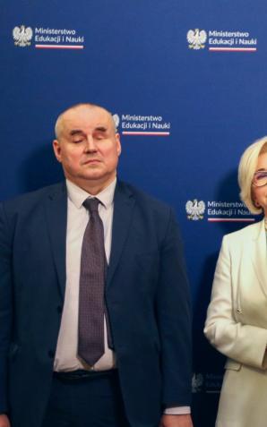 [VIDEO] Edukacja uczniów niesłyszących i słabosłyszących – konferencja z udziałem kierownictwa MEiN