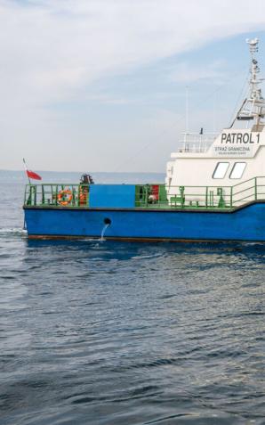 Dzięki pomocy funkcjonariuszy SG bezpiecznie wrócili na brzeg