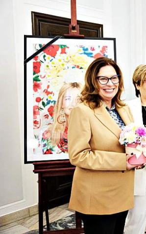 „Koronacja - wystawa w Senacie poświęcona pacjentkom onkologicznym