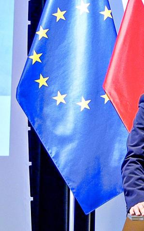 [VIDEO] Szef MON  uczestniczył w posiedzeniu Rady ds.  Wojskowej Służby Kobiet. Kobiety w armii. To już ponad 17 tysięcy żołnierzy zawodowych