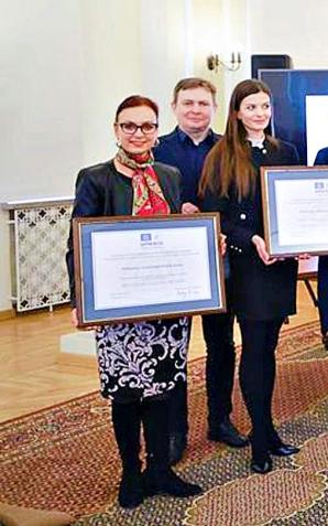 Polonez ma już certyfikat UNESCO. Certyfikat UNESCO odebrali dziś przedstawiciele instytucji i organizacji zaangażowanych w opracowanie wniosku o wpisanie naszego tańca na Listę Reprezentatywną Niematerialnego Dziedzictwa Kulturowego Ludzkości