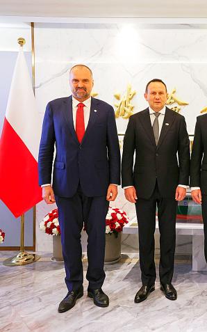 [VIDEO] Szanghaj. Rozmowy o gospodarce