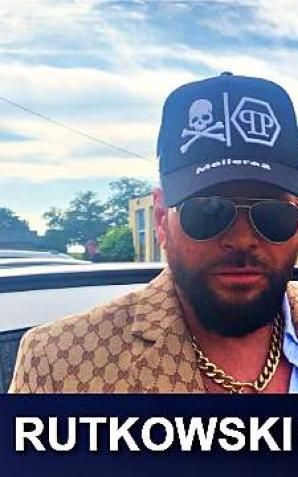 [VIDEO] RUTKOWSKI W AKCJI: Bezczelna kradzież w biały dzień: 600 tysięcy złotych skradziono w Grabicy. Załamana pokrzywdzona prosi Krzysztofa Rutkowskiego o pomoc. Jest nagroda - 10 tys. EURO