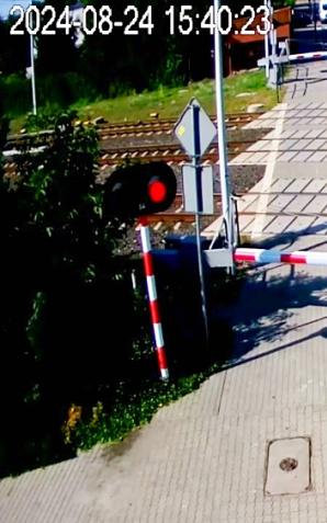[VIDEO] Wronki: niebezpieczne zdarzenie na przejeździe kolejowo-drogowym