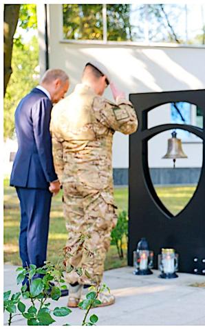 [VIDEO] Polska bezpieczna dzięki swoim żołnierzom – Premier Tusk w jednostce elitarnej GROM