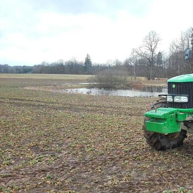 Kradną ciągniki w okolicach Słupska. Ludzie Rutkowskiego w akcji!