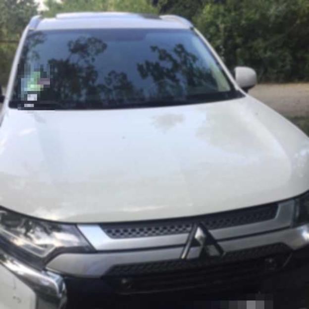 Policjanci odzyskali skradzione Mitsubishi o wartości 85 tys. złotych