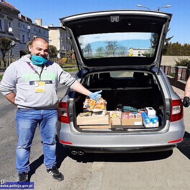 Jawor. Policjanci wsparli akcję pomocy!