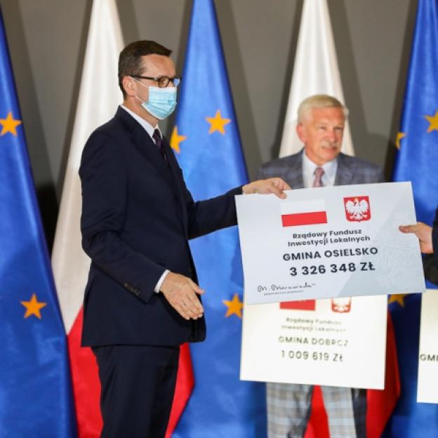 [VIDEO] Premier: Inwestujemy w każdą gminę i w każdy powiat