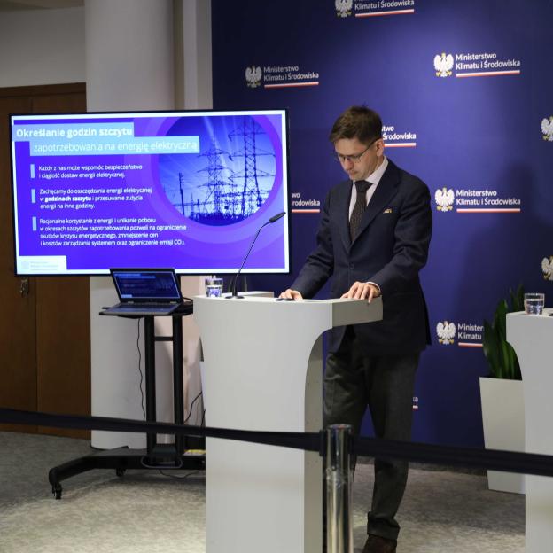 W tych godzinach oszczędzaj energię