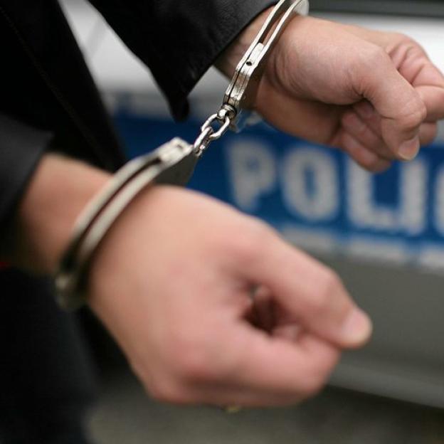 Z bratem bawili się w chowanego, znalazła ich policja