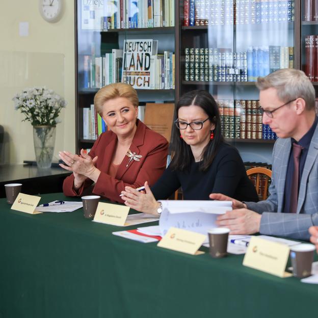 Finał Warszawskiego Konkursu Recytacji Poezji Niemieckojęzycznej. W Komisji konkursowej zasiadła Agata Kornhauser–Duda