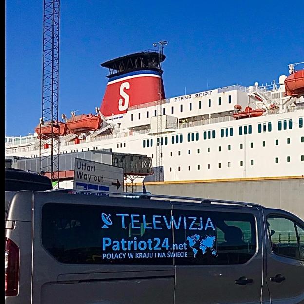 Tragiczna śmierć matki i dziecka. Nie udało się ich uratować po upadku z promu do morza